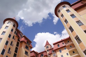 zhytlobud.com