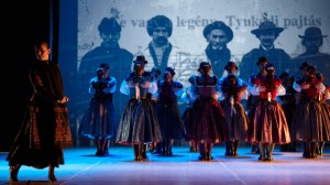 cultprostir-prod.s3.amazonaws.com На фото: фрагмент вистави. Фото надане організаторами події